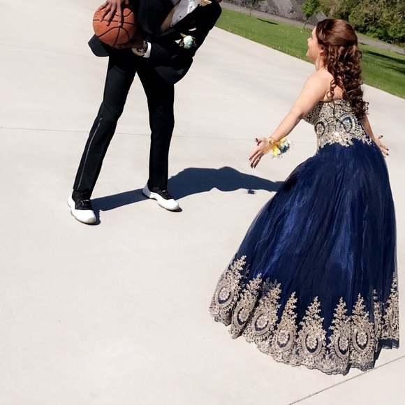 Prom Dress - Picture 3 of 4